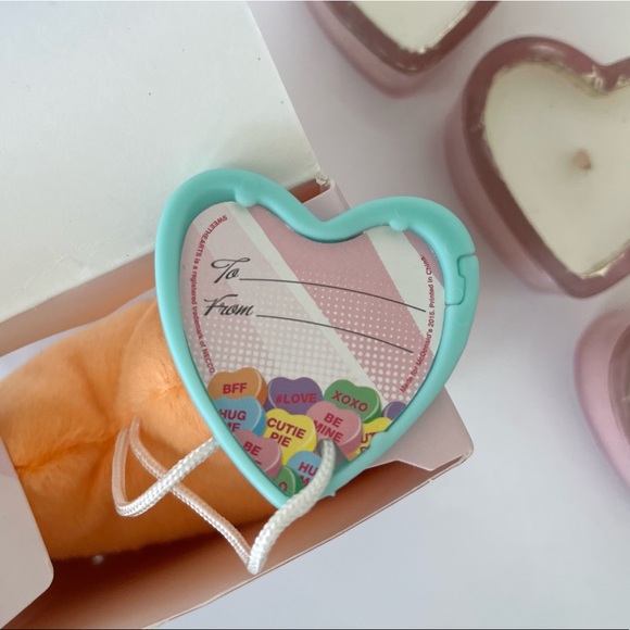 Sweethearts “XOXO” Plush Valentine’s Toy - Picture 5 of 5